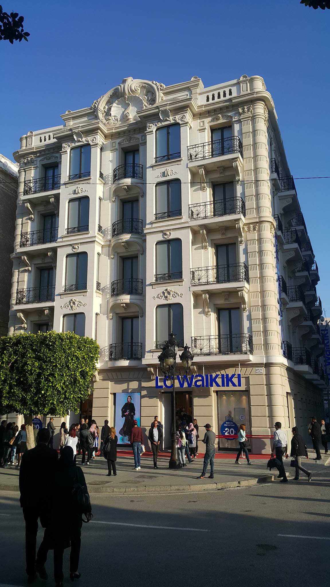 Waikiki 6